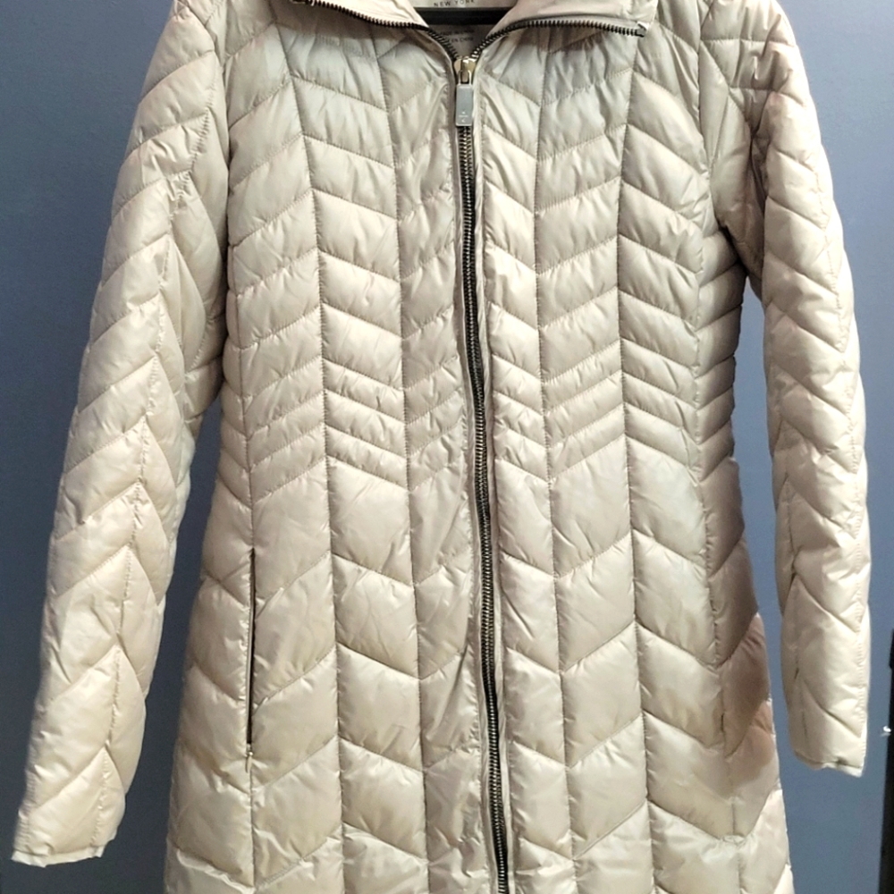 Kenneth Cole Silver Puffer Coat Size Small